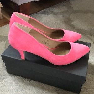 Riverberry coral pink suede pumps